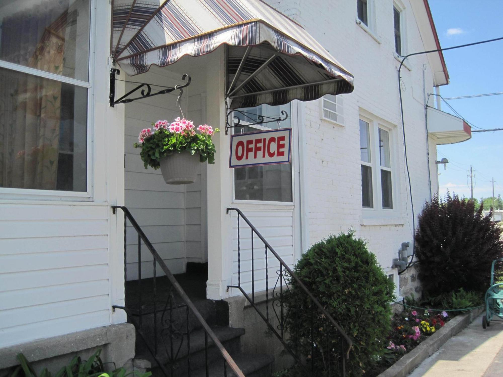 Rosecourt Motel Stratford Extérieur photo